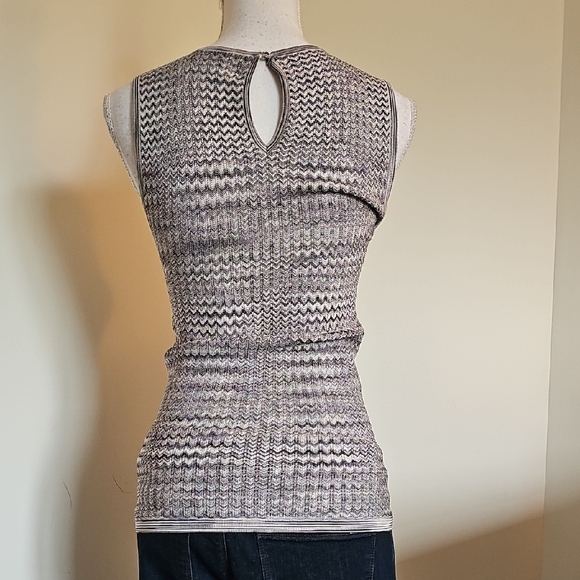 WHBM Women's Sleeveless Knit Top - Black and White - Picture 3 of 5